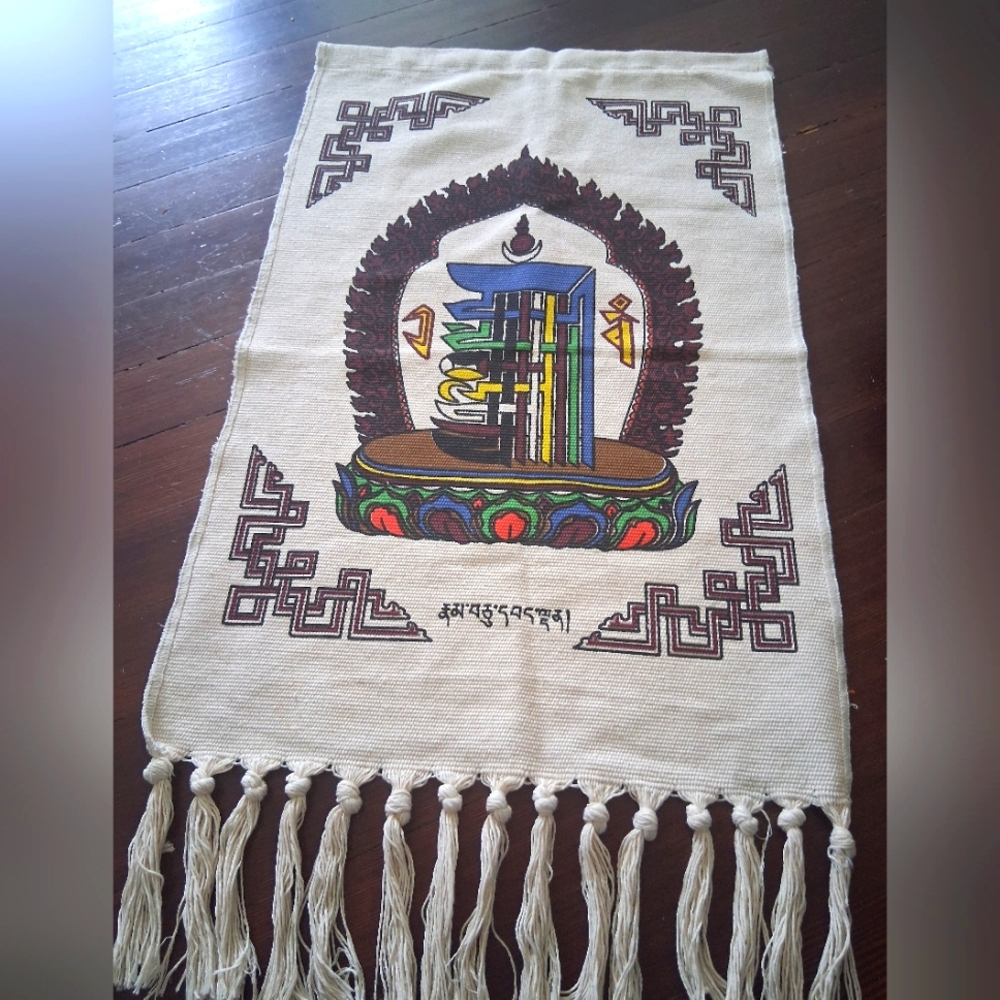 Intricate Vintage Wall Hanging Decor